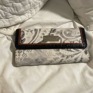 Brahmin wallet